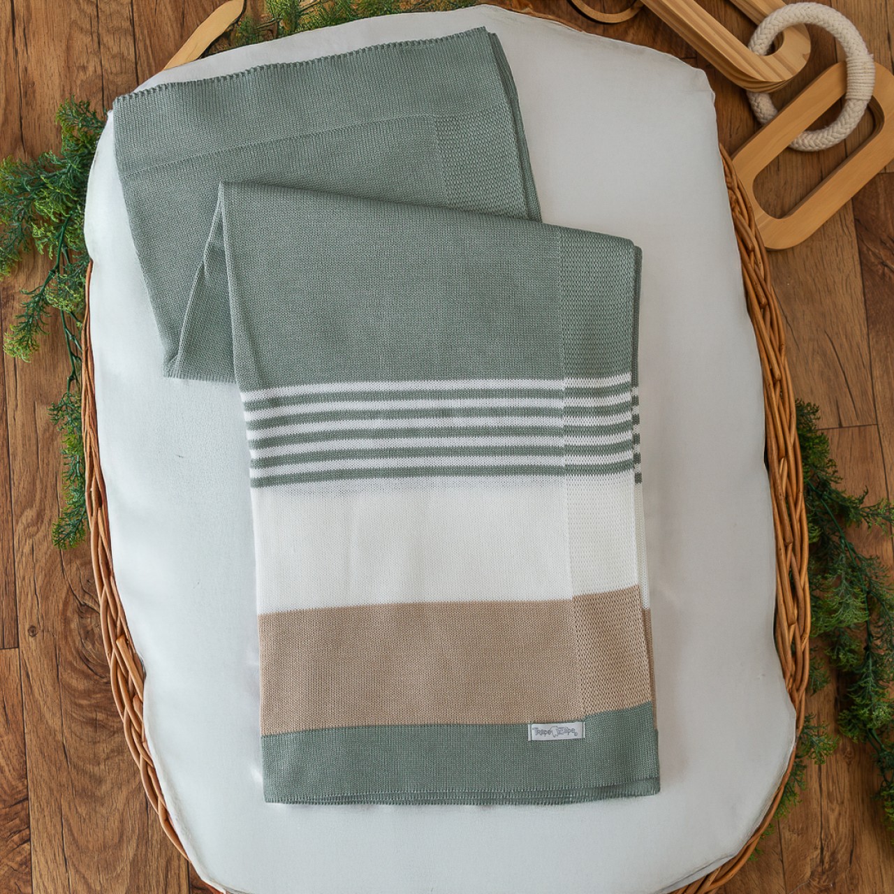  Manta de Linha Listrada - Verde, Branco e Areia